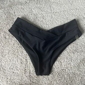 High wasited bathing suit bottoms in black🐼🐼